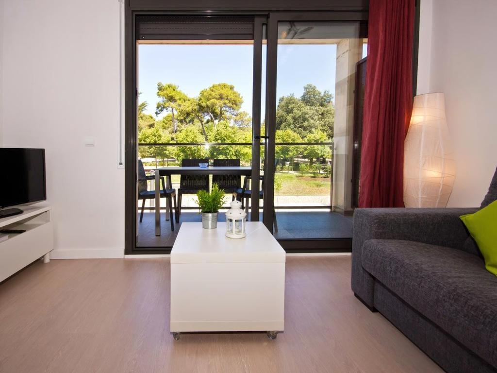 Soho Parc Apartment Фигерас Екстериор снимка